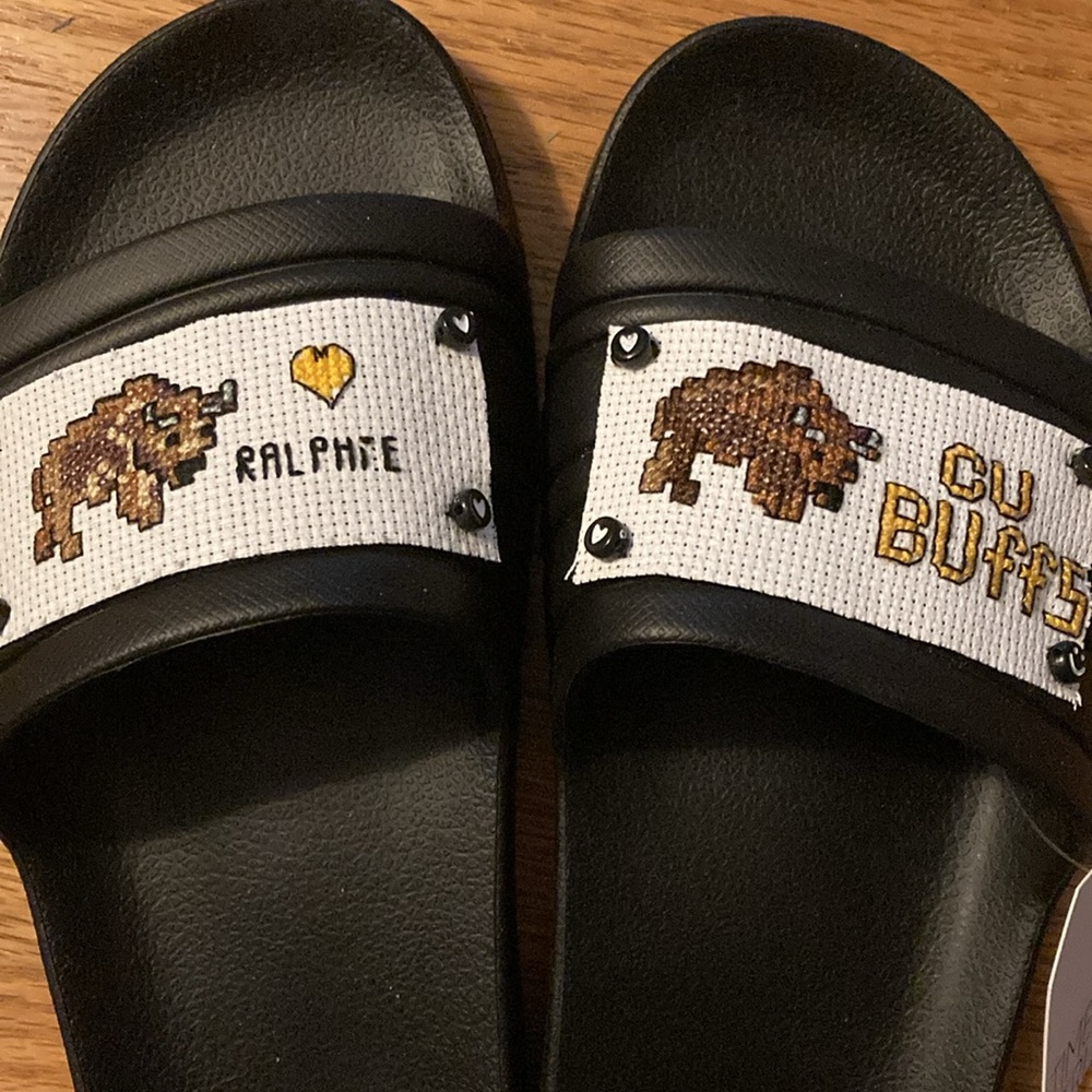 NEW CU Buffs hand sewn slides, size 8 - Picture 2 of 6